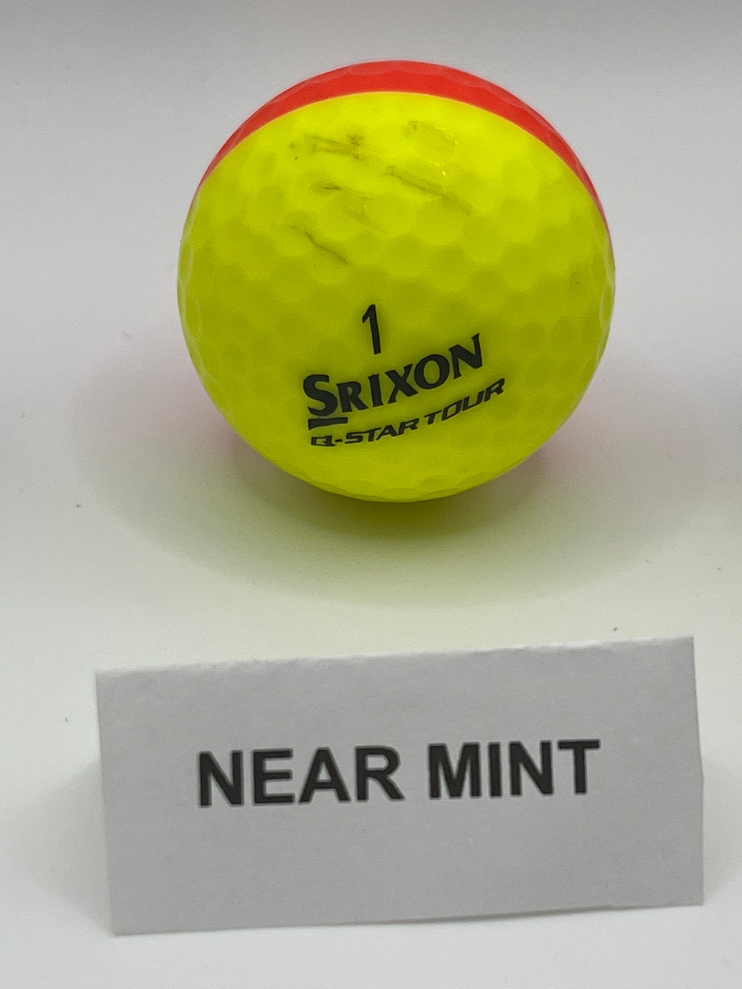 Srixon Q-Star Tour Divide - 1 Dozen